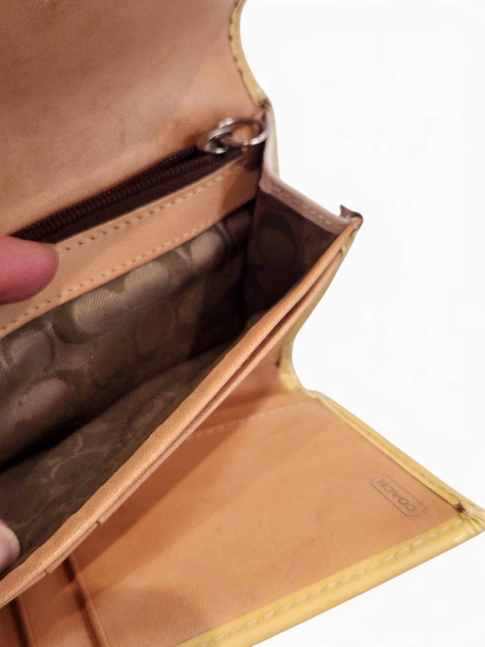 Coach Soft White and Mustard Yellow Leather Trifold Wallet With Coin Zipper - Picture 9 of 9